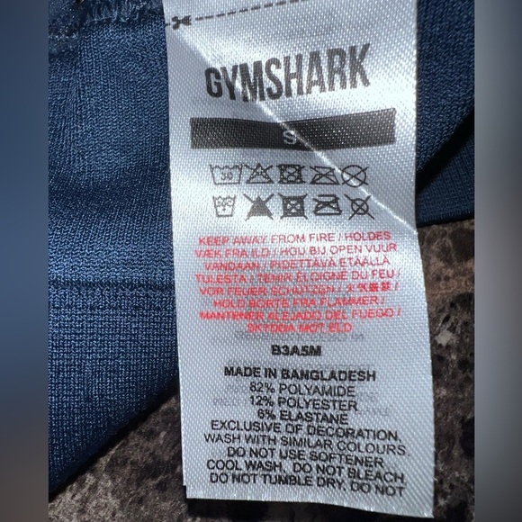 GYMSHARK ADAPT ANIMAL SEAMLESS SPORT BRA WILD NAVY COLOR SIZE SMALL PTP 13” EUC - Picture 2 of 6